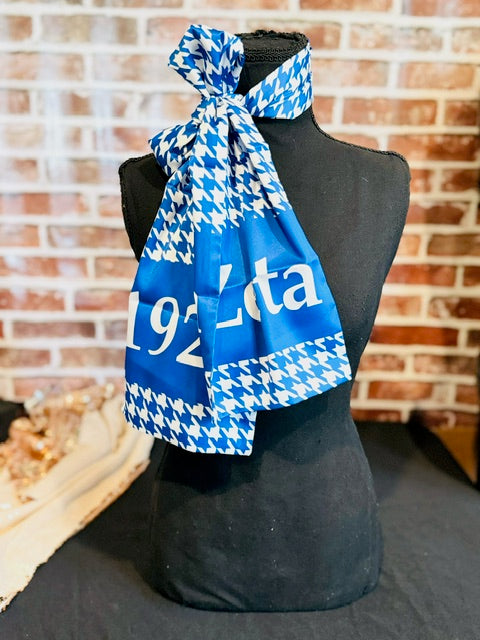 Zeta Houndstooth Scarf