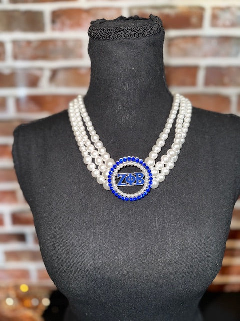 Zeta 5 Strand White Necklace Short