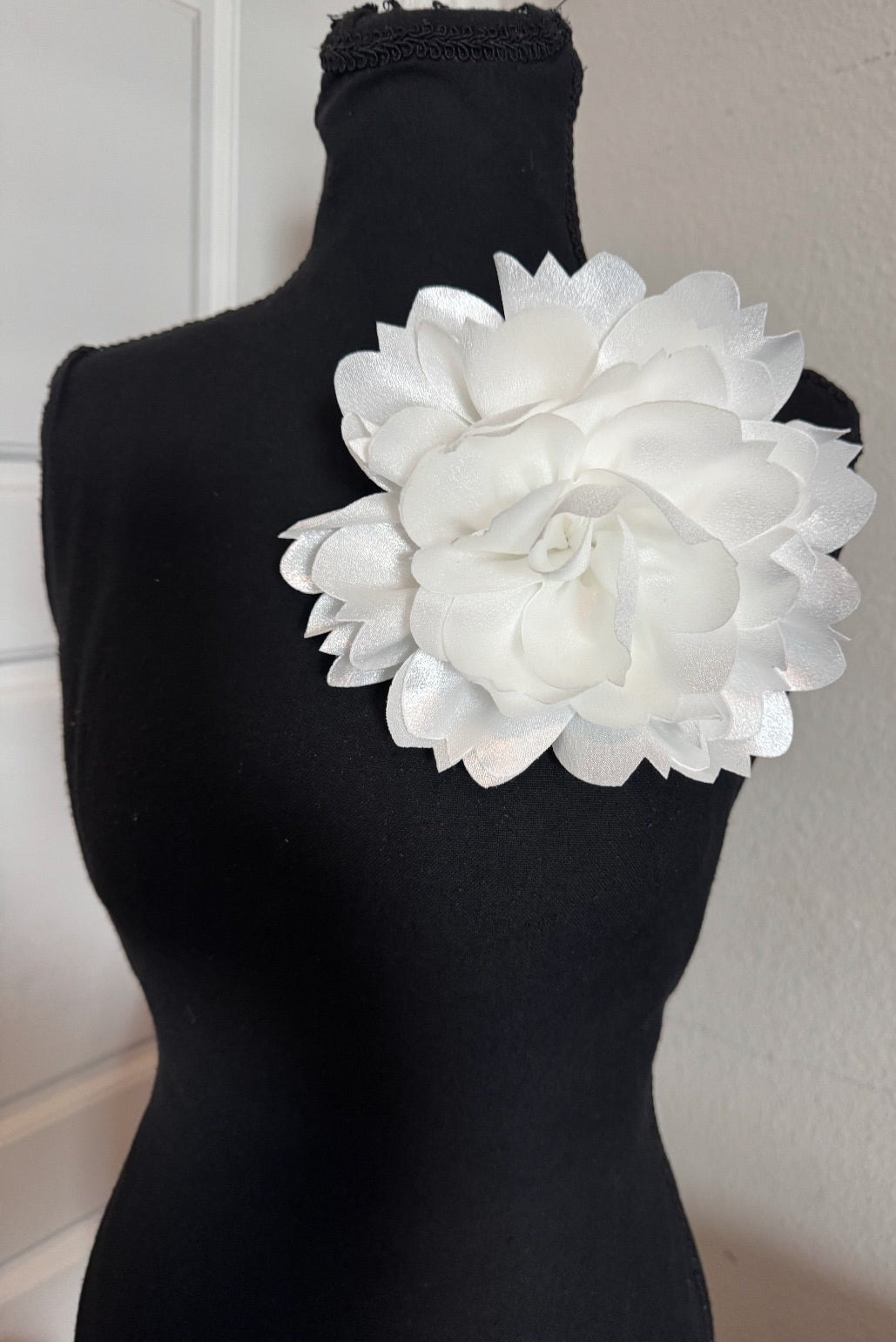 Large Flower Pin