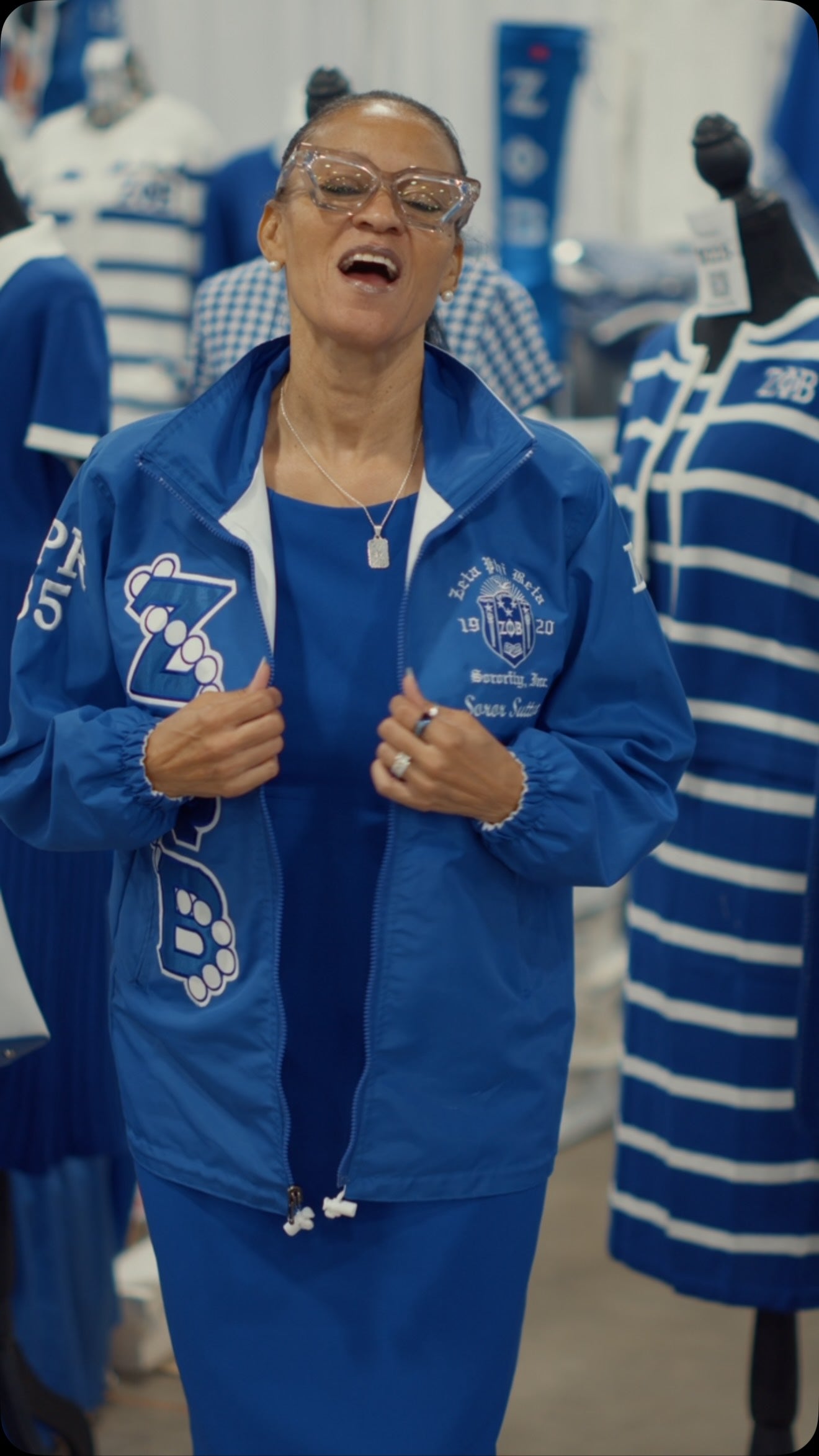 You heard soror! The reversible jackets are fully customizab…